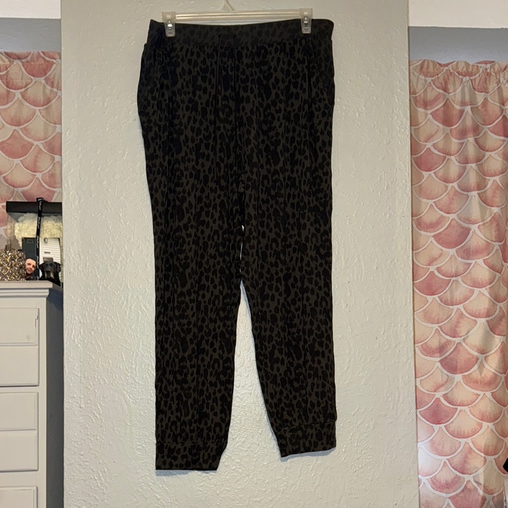 Victoria’s Secret Black Leopard Print Joggers